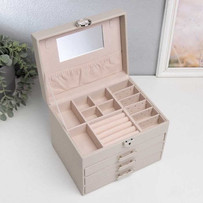 Шкатулка кожзам для украшений  Шкатулка кожзам для украшений "Винта" бежевая22х17х18 см