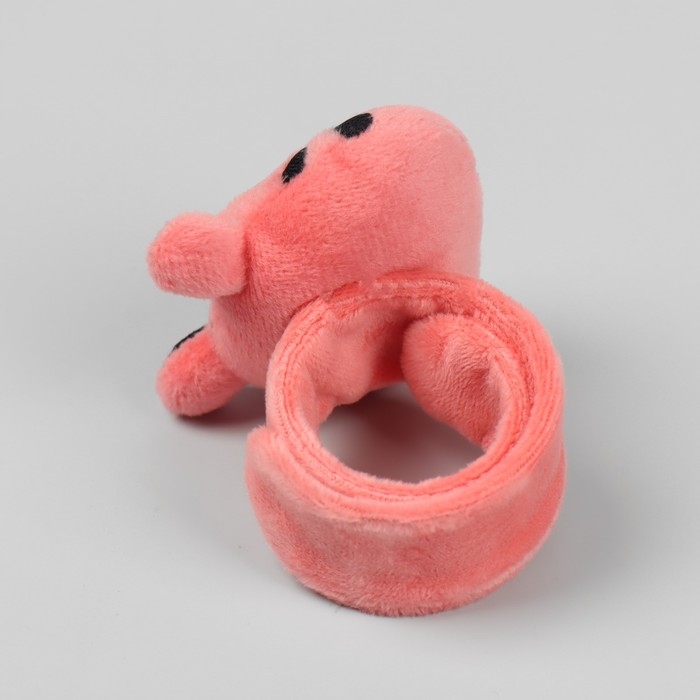 Игольница на браслете «Тигр», 23 × 6,5 см, цвет розовый Игольница на браслете «Тигр», 23 × 6,5 см, цвет розовый