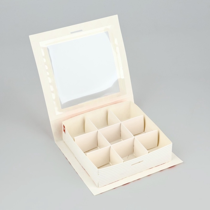 Коробка под 9 конфет с ячейками «Я люблю тебя» 14.5 х 13.5 х 3.5 см Коробка под 9 конфет с ячейками «Я люблю тебя» 14.5 х 13.5 х 3.5 см