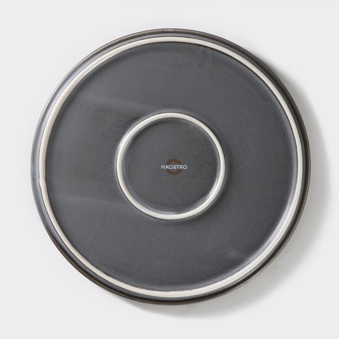 Тарелка фарфоровая обеденная Magistro Urban, d=22,5 см, цвет серый Тарелка фарфоровая обеденная Magistro Urban, d=22,5 см, цвет серый