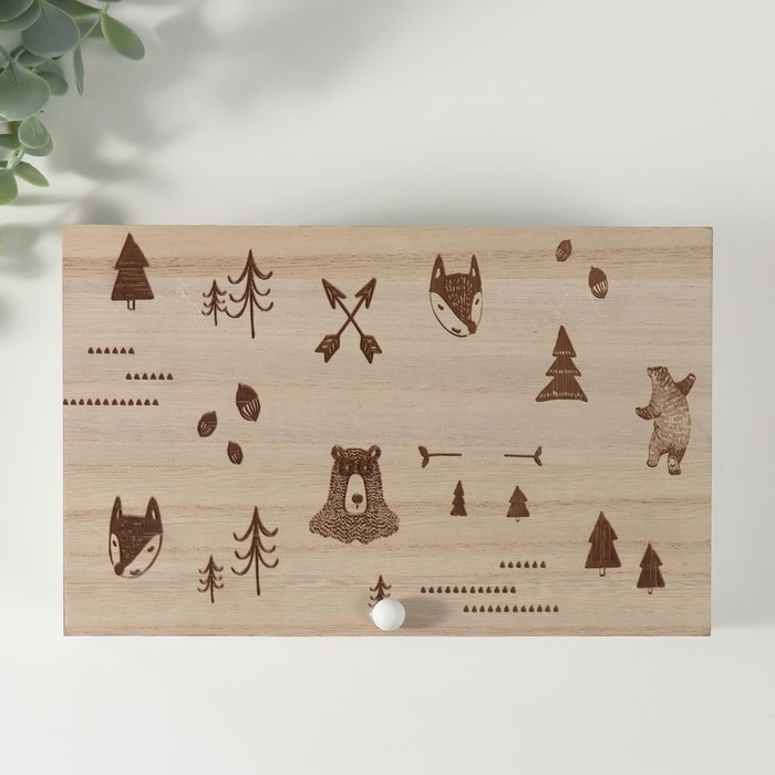 Шкатулка дерево с делениями "Лесные звери" 23х15х8,3 см