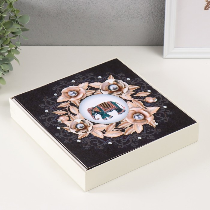 Фотоальбом дерево на 100 фото 10х15  Фотоальбом дерево на 100 фото 10х15 "Королевский слон" 23х22х4 см