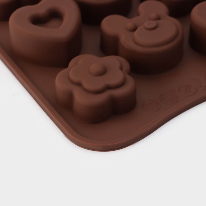 Форма для конфет и шоколада Доляна «Мишка, цветок, сердце», силикон, 19,7×10,5×1,5 см, 14 ячеек, цвет коричневый Форма для конфет и шоколада Доляна «Мишка, цветок, сердце», силикон, 19,7×10,5×1,5 см, 14 ячеек, цвет коричневый