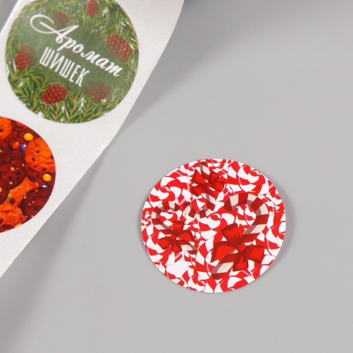 Наклейка бумага Наклейка бумага "Пряный Новый год" d=2,5 см 252 шт в рулоне