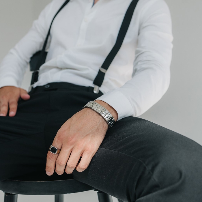 Кольцо мужское «Перстень» лабиринт, цвет золотисто-чёрный в серебре, 18 размер