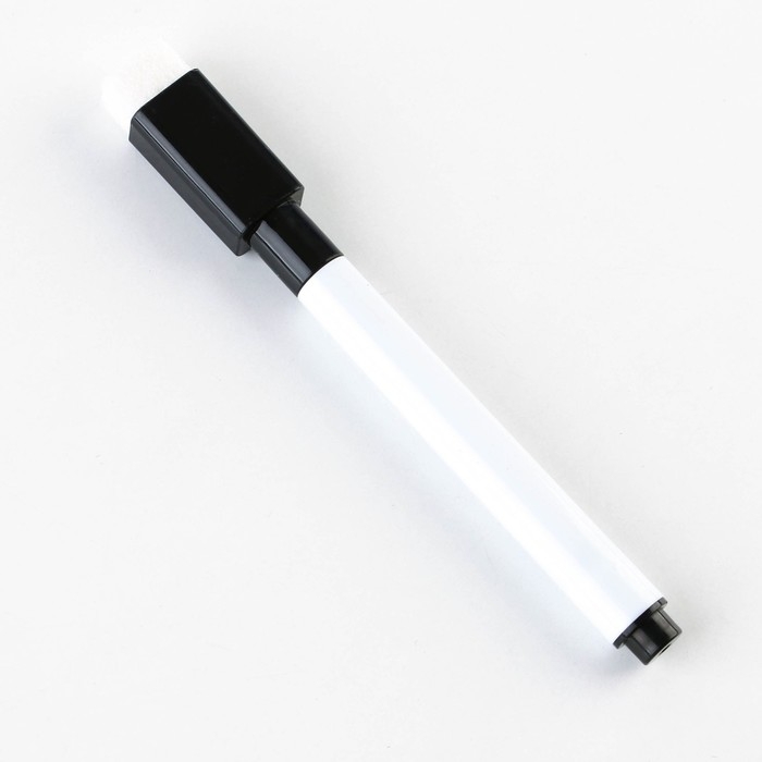 Магнитная доска для записей с фломастером новогодняя «Ёлочный шар» на Новый год, 14,5 х 14,5 см