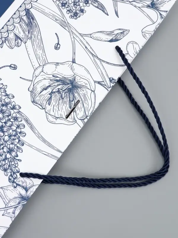 Пакет подарочный "Цветы", с бантом, 35 х 30 х 10 см