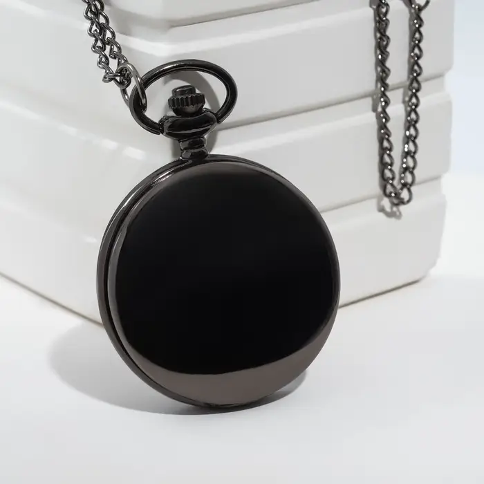 Часы карманные &laquo;Классика&raquo;, кварцевые, 5.5&times;4.5 см, длина цепочки 80 см, циферблат d=4 см, под гравировку