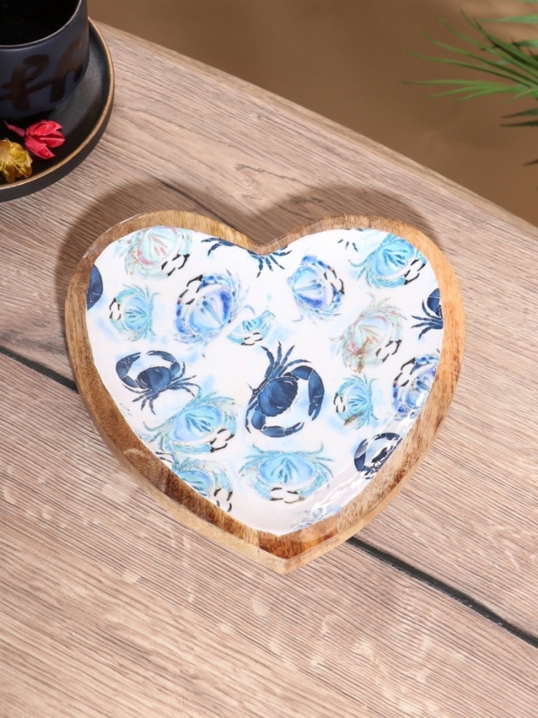 Блюдо в форме сердца «Крабы», дерево манго, 20.5×20×2.3 см Блюдо в форме сердца «Крабы», дерево манго, 20.5×20×2.3 см