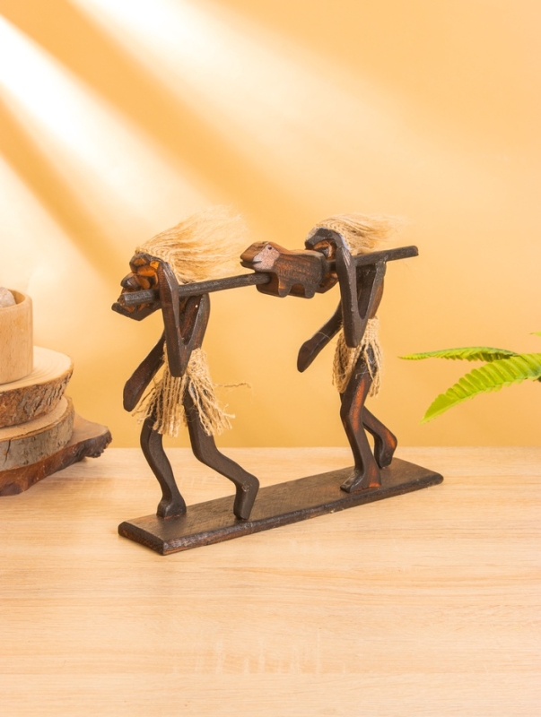 Сувенир «Аборигены с добычей», 27×21×7 +/- 2 см, дерево Сувенир «Аборигены с добычей», 27×21×7 +/- 2 см, дерево