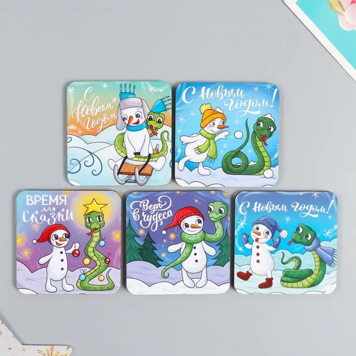 Магнит на холодильник «Змейки со снеговиками», дерево, 7×7 см, 5 видов, МИКС