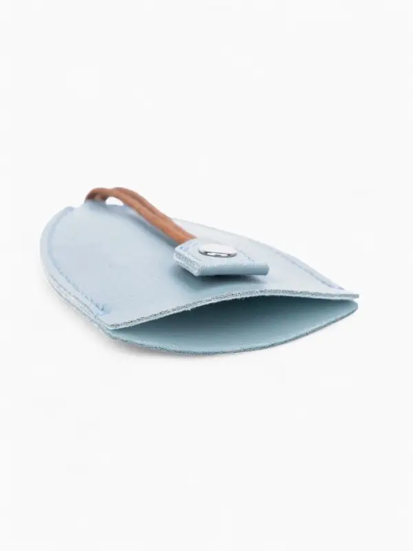 Ключница карманная с кольцом, размер 11.5&times;7.5&times;0.3 см, голубая