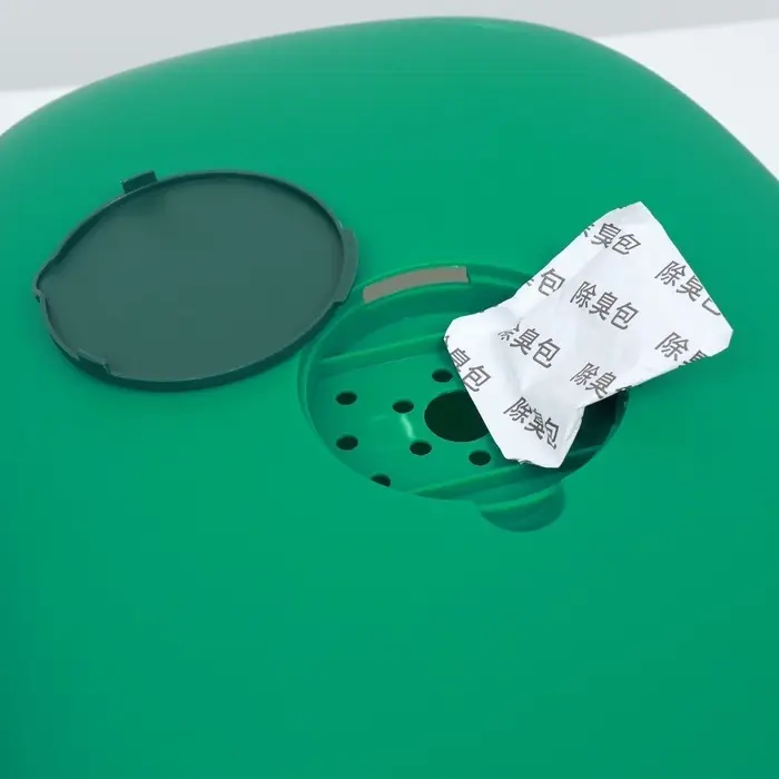 Туалет закрытый, 39&times;56&times;40 с, с УФ-лампой для уничтожения запаха, пластик, зелёный