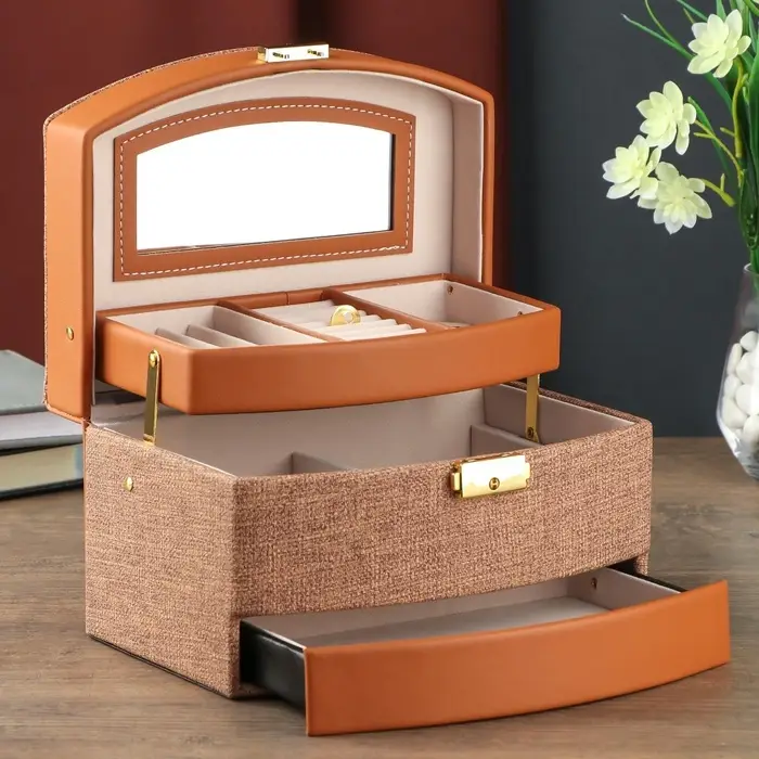 Шкатулка для украшений с замком &laquo;Сундучок. Шоколад&raquo;, искусственная кожа комбинированная, 13&times;15&times;21.5 см