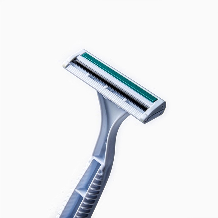 Одноразовый бритвенный станок Rapira Sprint plus со смазывающей полоской с алоэ, 6 шт Одноразовый бритвенный станок Rapira Sprint plus со смазывающей полоской с алоэ, 6 шт