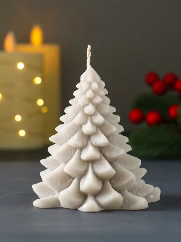 Свеча "Ель пушистая" 80х80х90 мм, серебро