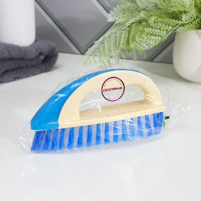 Щётка утюжок для уборки Доляна, с ручкой, пластик, хозяйственная, 17&times;6&times;8.5 см, МИКС