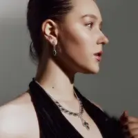 Набор 2 предмета: серьги, колье &laquo;Листопад&raquo;, ромб, изумрудно-белый в серебре, 45 см