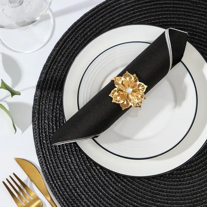 Кольцо для салфетки «Елизавета», 4,5×4,5×4,5 см, цвет золотой