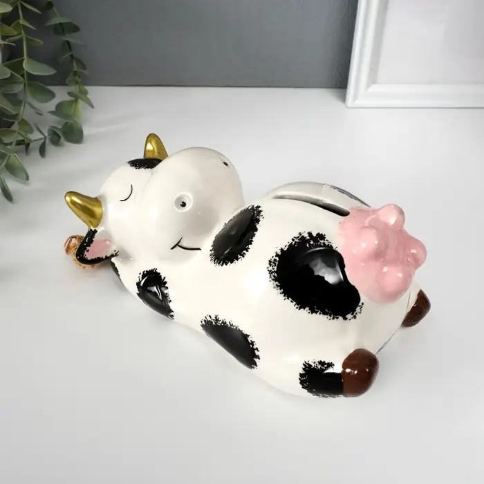 Копилка для денег &laquo;Коровка на сене&raquo;, керамика, 18.5&times;10.8&times;9.7 см