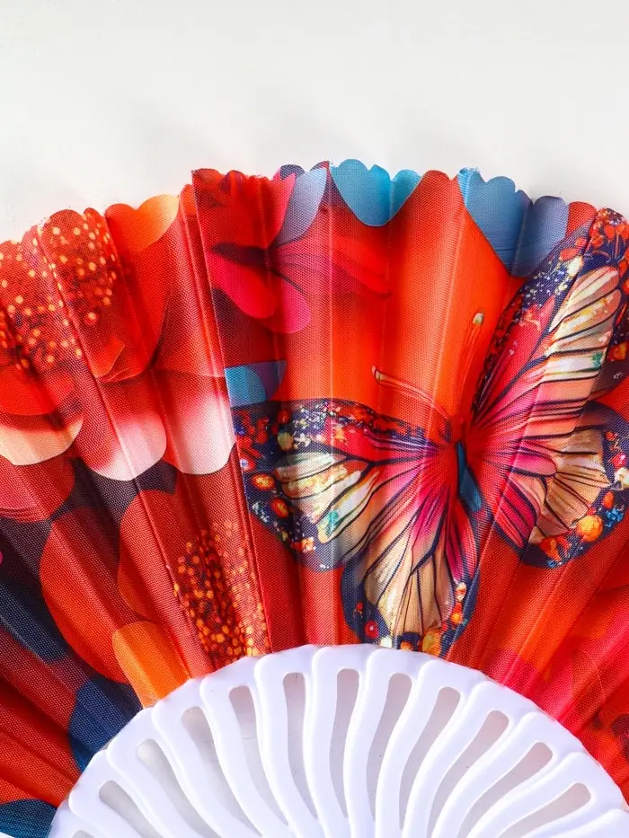 Веер пластик, текстиль "Бабочки и цветы" МИКС 23 см Веер пластик, текстиль "Бабочки и цветы" МИКС 23 см