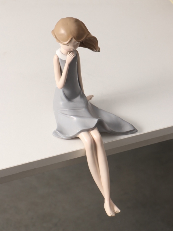 Сувенир полистоун Сувенир полистоун "Малышка в сером платье в горошек" 14х19х30 см