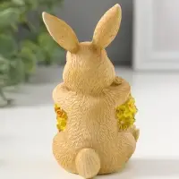 Сувенир полистоун "Зайчик с жёлтым цветочным сердцем" 11,5 см