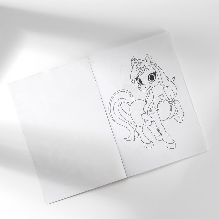 Подарочный набор блокнот-раскраска, трафарет, наклейки и восковые мелки Подарочный набор блокнот-раскраска, трафарет, наклейки и восковые мелки "С 8 марта"