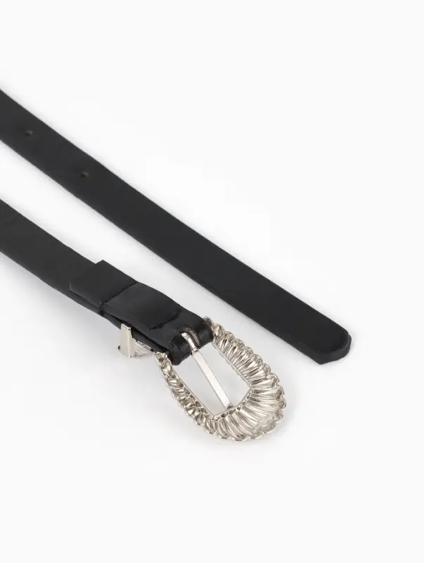 Ремень жен, 02-01-02-01, 1,5*0,3*110 см, без винта, пряжка серебро, 1 прокол, черный