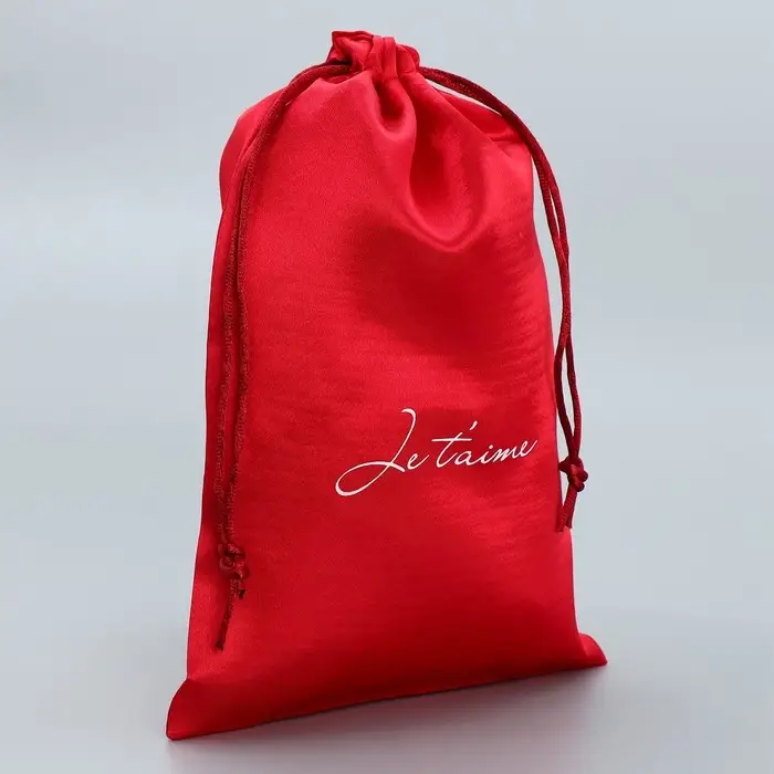 Мешочек подарочный атласный «Люблю от всего сердца», 16 х 24 см +/- 1.5 см Мешочек подарочный атласный «Люблю от всего сердца», 16 х 24 см +/- 1.5 см