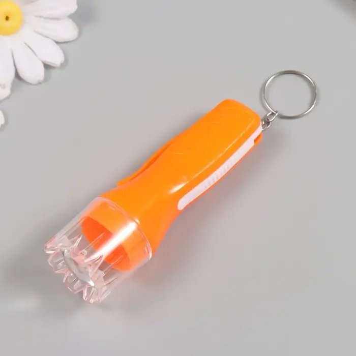 Фонарик брелок для ключей на кольце «Галочки», светит, LR41×3 шт., 2.6×2.6×9.5 см, МИКС Фонарик брелок для ключей на кольце «Галочки», светит, LR41×3 шт., 2.6×2.6×9.5 см, МИКС