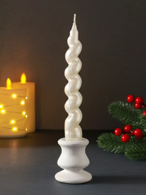 Свеча витая Свеча витая "LUXURY" 25*180 мм, лакированная, белая