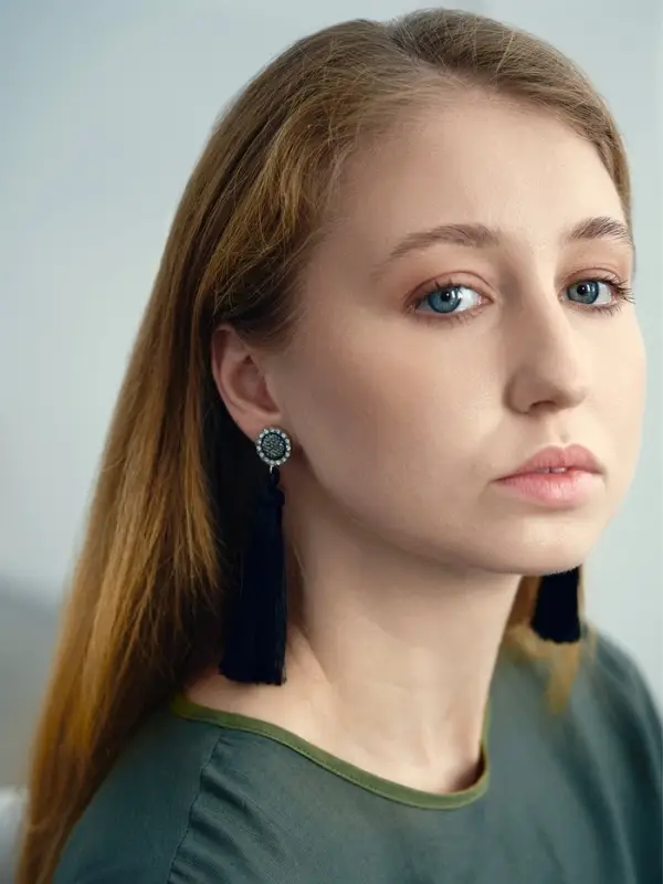 Клипсы для ушей QF &laquo;Кисти&raquo;, цвет чёрный, L кисти 7 см