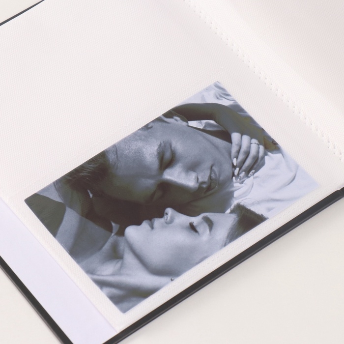 Фотоальбом на 80 фото 10х15 см Фотоальбом на 80 фото 10х15 см "Цветочный прованс" в коробке чёрный 5х19х23 см