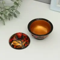 Солонка с крышкой &laquo;Ягодка&raquo;, 9&times;6.5 см, хохлома, дерево