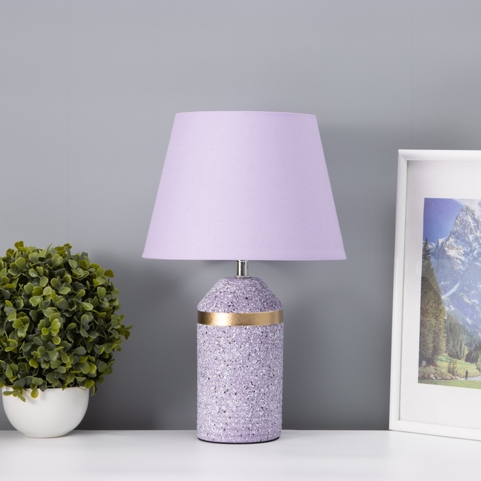 Настольная лампа с абажуром RISALUX «Лорена», 1×Е14, 40 Вт, фиолетовый, 22×22×37 см Настольная лампа с абажуром RISALUX «Лорена», 1×Е14, 40 Вт, фиолетовый, 22×22×37 см