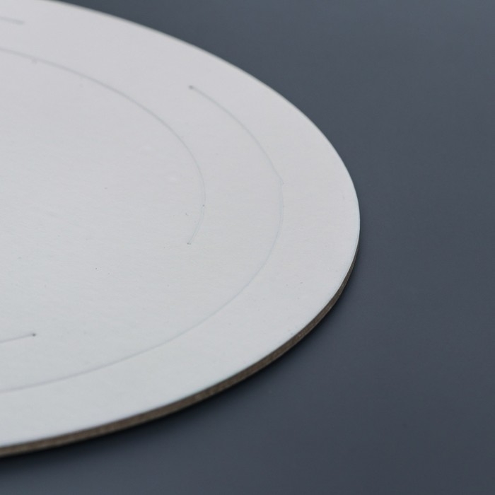 Подложка усиленная, 28 см, серебро-перламутр, 3,2 мм Подложка усиленная, 28 см, серебро-перламутр, 3,2 мм