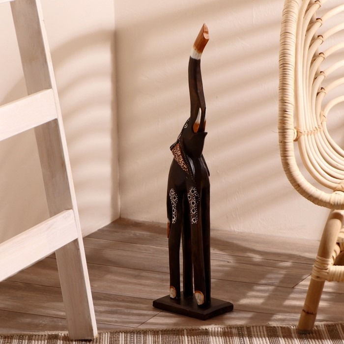 Сувенир дерево Сувенир дерево "Слон хобот вверх резной" выс. 60 см