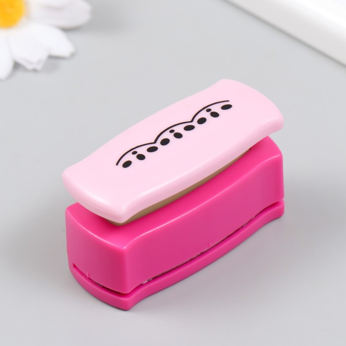 Дырокол фигурный для края Дырокол фигурный для края "Ленты" длина рисунка 4,5 см 4х6,5х2,5 см