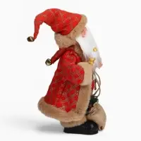 Дед Мороз под ёлку &laquo;Зимнее волшебство. Новогодняя игрушка в клетку с подарками&raquo; двигается, 30 см