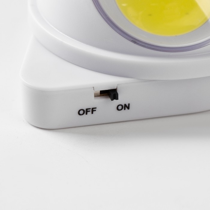 Фонарь-светильник, 200 лм, COB, 3 ААА, магнит, клейкая основа, датчик движения, 7.5 х 9.2 см Фонарь-светильник, 200 лм, COB, 3 ААА, магнит, клейкая основа, датчик движения, 7.5 х 9.2 см