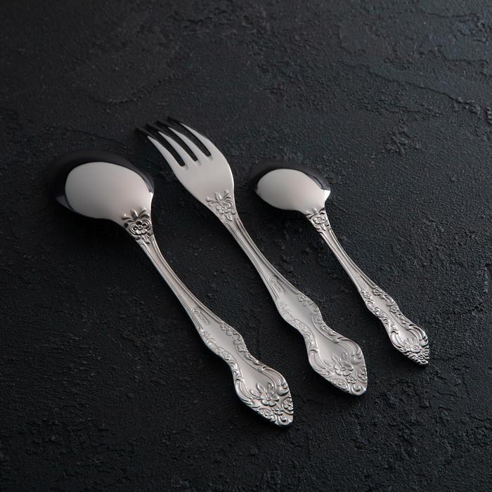 Набор столовых приборов «Тройка», 36 предметов, толщина 2 мм, декоративная коробка, цвет серебряный Набор столовых приборов «Тройка», 36 предметов, толщина 2 мм, декоративная коробка, цвет серебряный