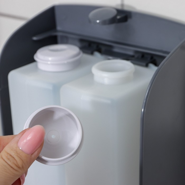 Диспенсер для антисептика или жидкого мыла механический, двойной, 1000 мл, пластик Диспенсер для антисептика или жидкого мыла механический, двойной, 1000 мл, пластик