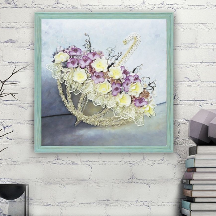 Мозаика из пайеток на холсте «Романтика дождя» Мозаика из пайеток на холсте «Романтика дождя»