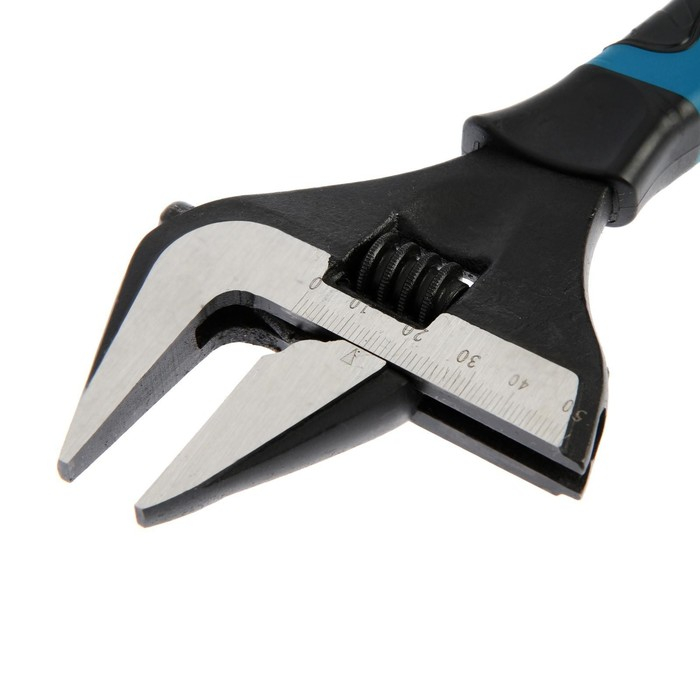 Ключ разводной с тонкими губками ТУНДРА, 2К рукоятка, раскрытие губок до 50 мм, 250 мм Ключ разводной с тонкими губками ТУНДРА, 2К рукоятка, раскрытие губок до 50 мм, 250 мм