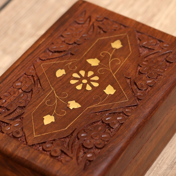 Шкатулка дерево "Муза" 15х10х6