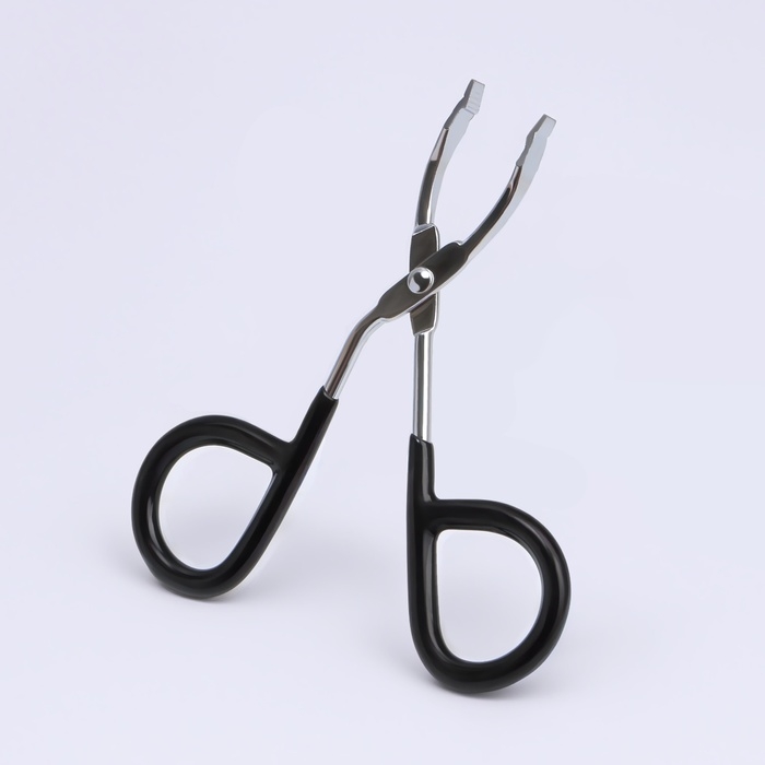 Пинцет в форме ножниц, прорезиненные ручки, 8 см, на блистере, цвет чёрный/серебристый Пинцет в форме ножниц, прорезиненные ручки, 8 см, на блистере, цвет чёрный/серебристый