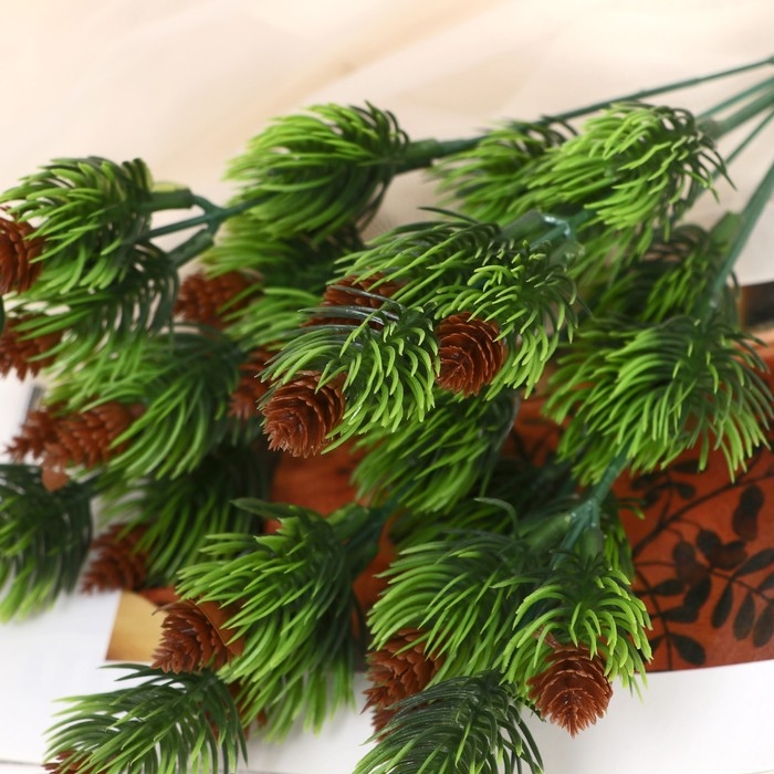 Букет Букет "Хвойный" маленькие шишки, 27 см