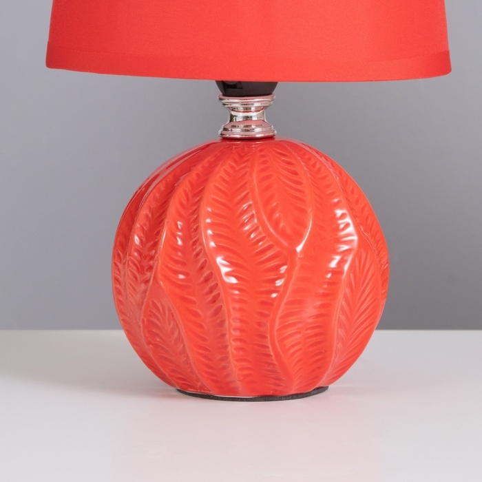 Лампа настольная Лампа настольная "Пабло" 1х40Вт Е14 красный 14,5х14,5х24см