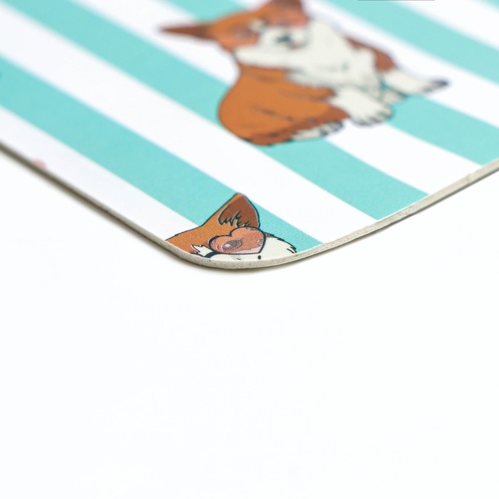 Коврик под миску  Коврик под миску "Пижон" с нескользящим основанием 43 х 28 см "Довольный корги"